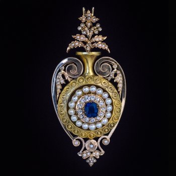 Antique Victorian era jewelry - an amphora shaped jeweled gold pendant locket c. 1870