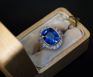 Antique Kashmir Sapphire Ring