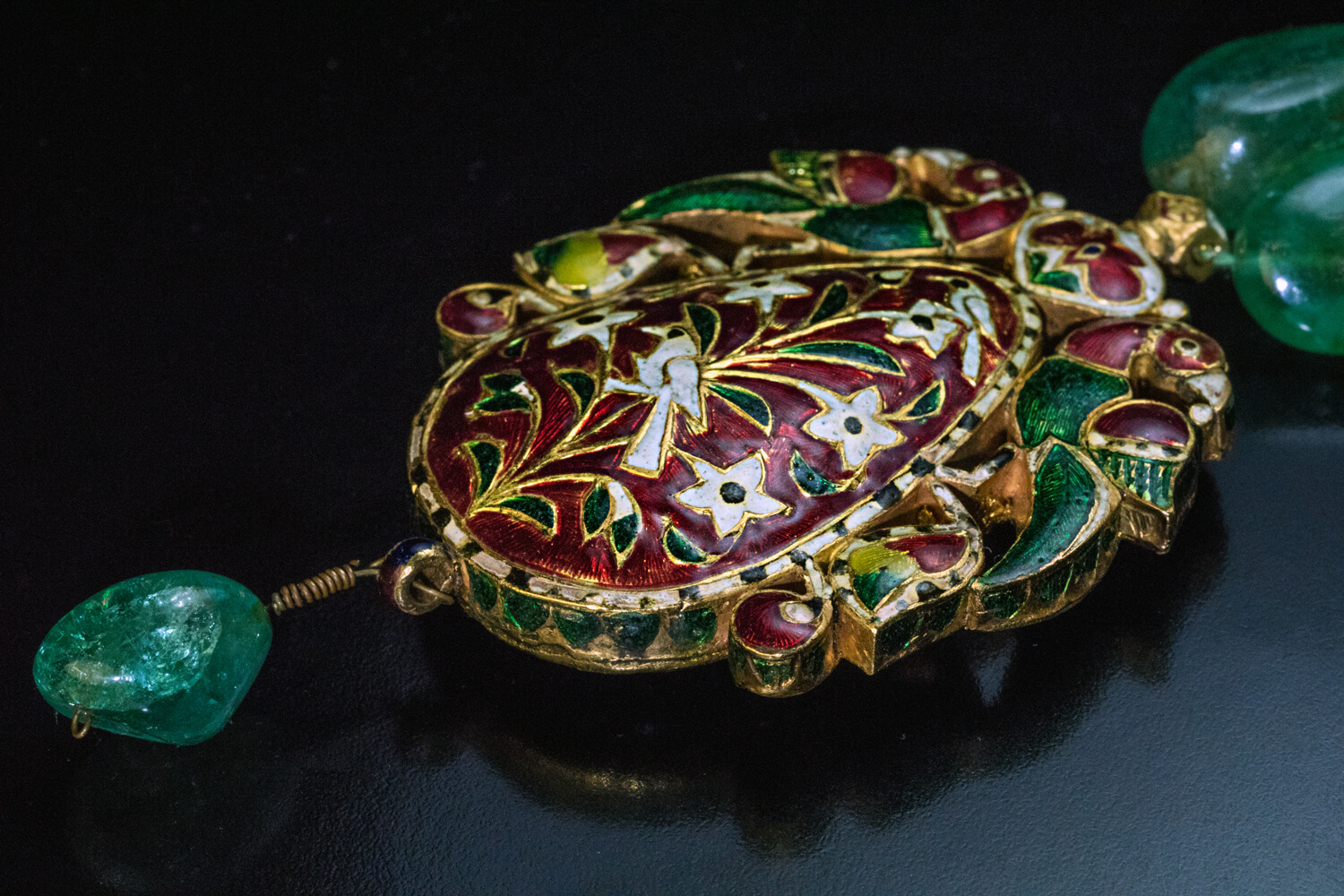 Antique Mughal Emerald Diamond Ruby Enamel Gold Necklace - Antique ...