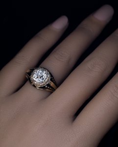 Antique 2 carat diamond ring