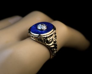 Antique carved gold ring