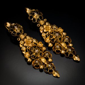 Antique 19th century gold and diamond earrings