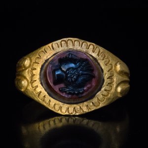 Ancient Roman cameo gold ring