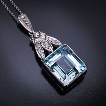 Vintage aquamarine necklace