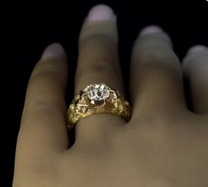 Antique diamond gold ring