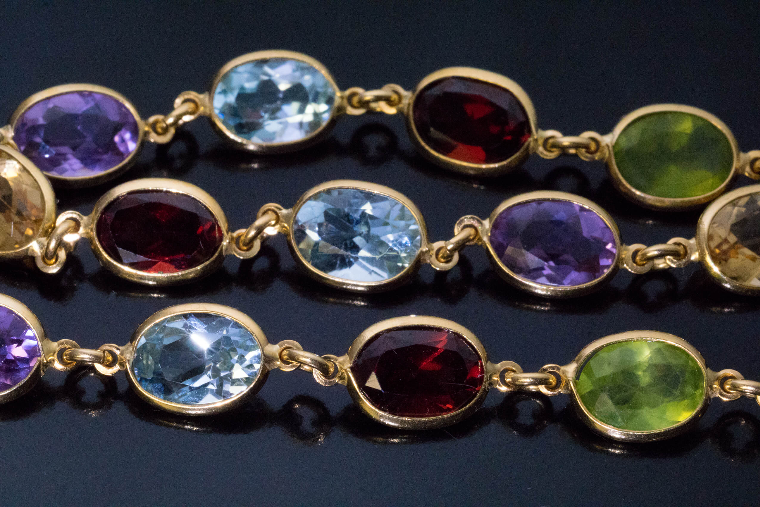 Bracelet with multi-colored gems