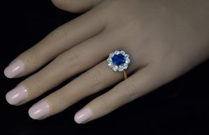 Burma sapphire antique ring