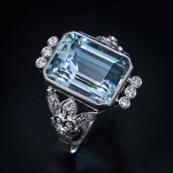 Vintage aquamarine ring