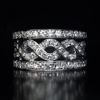 Eternity motif diamond band ring