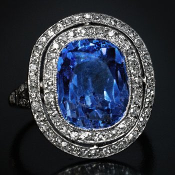 Ceylon sapphire engagement ring