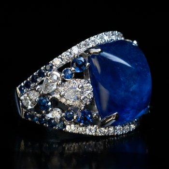 Sugarloaf cabochon cut sapphire ring