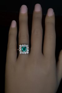 Vintage emerald diamond ring