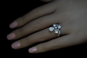 Antique diamond engagement ring