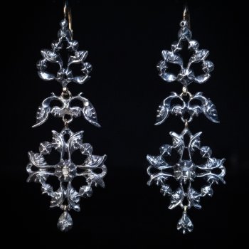 Rare early 18th century earrings with table cut diamonds