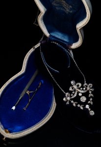 Belle Epoque diamond necklace brooch