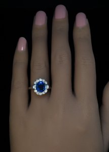 No heat sapphire engagement ring