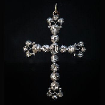 Antique diamond cross c. 1700