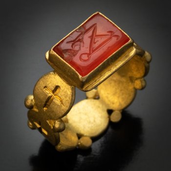 Ancient Byzantine gold signet ring with carnelian intaglio
