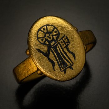 Byzantine jewelry - gold ring with Christ