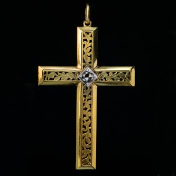 Belle Epoque jewelry - antique openwork gold cross with diamond