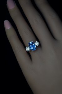Unheated sapphire ring