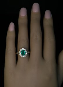 Antique emerald ring
