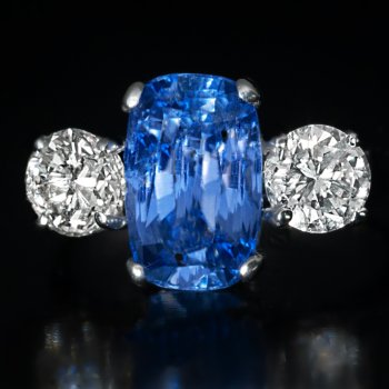 Ceylon sapphire and diamond ring