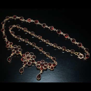 Antique garnet necklace
