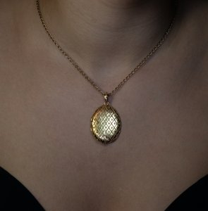 Antique gold locket pendant