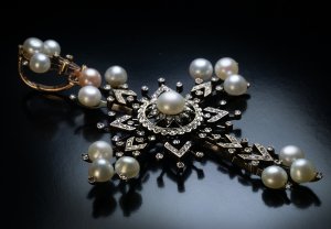 Belle Epoque jewelry - antique natural pearl cross