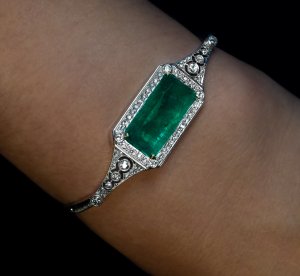 Art Deco emerald bracelet