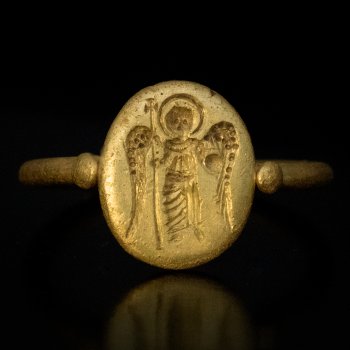 Medieval Byzantine gold ring with Angel