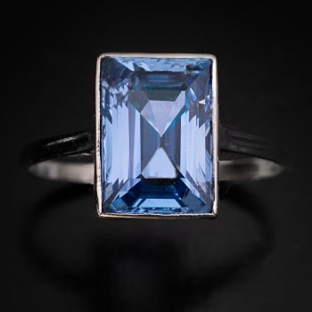 Art Deco sapphire engagement ring